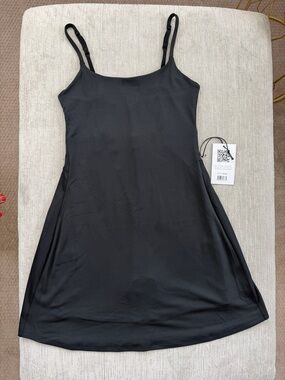 Girlfriend Collective Active Dress M Black Workout Tennis Exercise Dress NWT